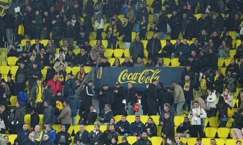 Trận Villarreal - Espanyol bị hoãn do lũ lụt