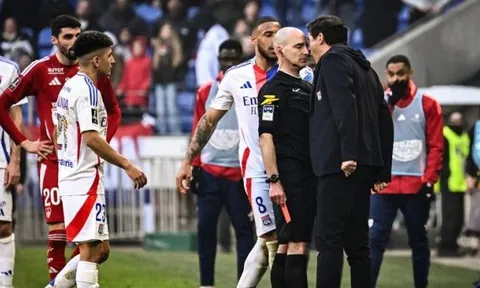CHÍNH THỨC! Án phạt cực nặng, HLV bị cấm 9 tháng tại Ligue 1