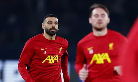 Liverpool thắng nhọc, xuất hiện cái tên tệ hơn Salah