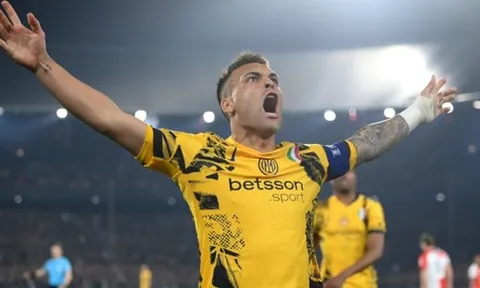 Phá vỡ kỷ lục Champions League, Martinez phát biểu đầy cảm xúc