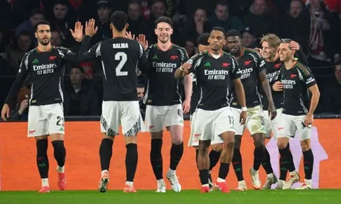"PSV cần một phép màu trước Arsenal"