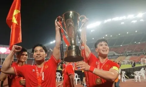 Quyết định khó hiểu ở tuyển Việt Nam