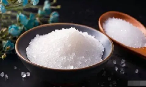 Tổ Tiên dặn dò: '3 nơi đặt muối đều mang lại tiền và tài lộc', bạn đã biết chưa?