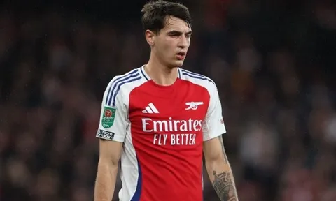 Arsenal nhận 30 triệu để chia tay người thừa