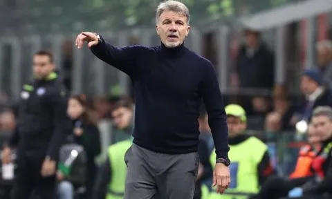 Còn 9 người vẫn thắng trên sân khách, HLV Lazio nói gì?