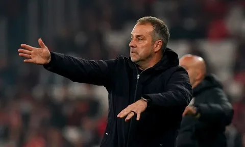 Hansi Flick giúp Barca phá kỷ lục tồn tại 30 năm của Van Gaal
