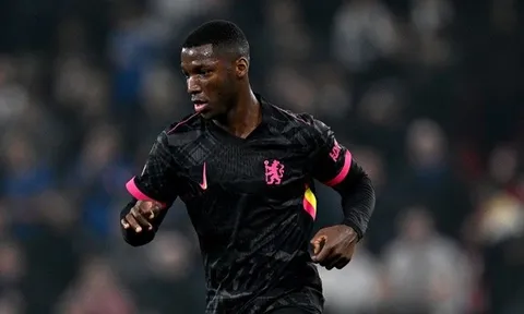 Chelsea không giữ chân Caicedo