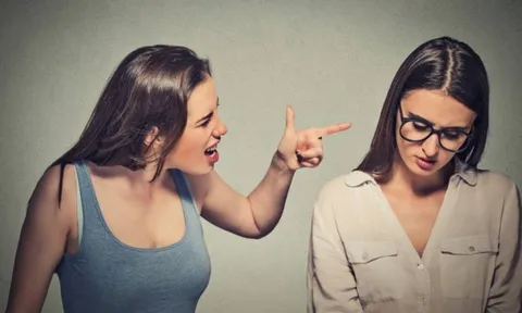 Gặp 4 kiểu người này, tránh xa mới là khôn ngoan nhất, nhất là kiểu đầu tiên