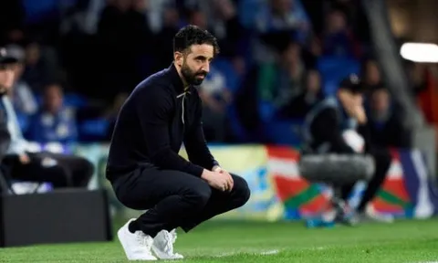Scholes: MU phải kiên nhẫn với Ruben Amorim
