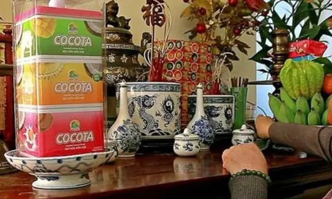 Tổ Tiên dặn dò: 'Bàn thờ phạm 5 điều kiêng kỵ này, làm ăn bết bát, mãi không ra tiền'