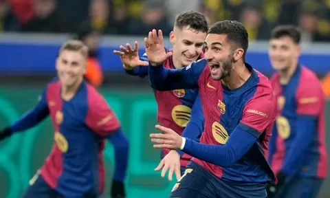 Tương lai bất ổn của "cá mập" Barca