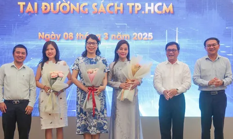 Đạo diễn Nguyễn Bông Mai ra mắt sách về sắc màu văn hóa dân tộc Việt Nam