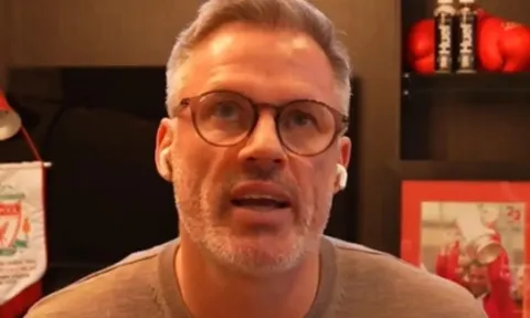 Bỏ qua Anfield, Carragher gọi tên sân vận động bóng đá tuyệt nhất thế giới
