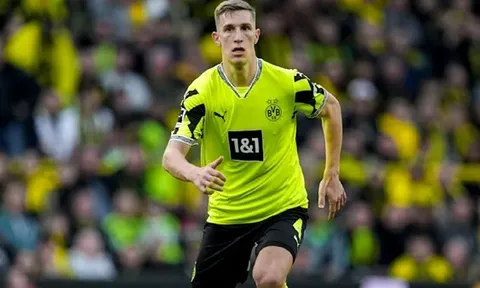 Dortmund khủng hoảng, Liverpool chiêu dụ trụ cột