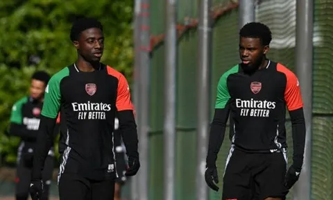 Thắng đậm PSV, cơ hội cho sao trẻ Arsenal đã đến