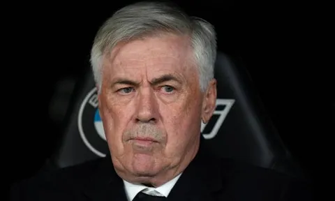 Alvarez chạm bóng mấy lần? Ancelotti lên tiếng