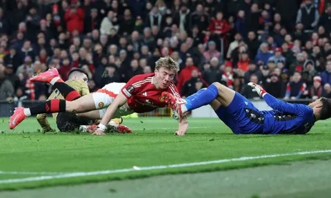 Hojlund tiếp tục tịt ngòi, Bruno Fernandes tỏ rõ thái độ