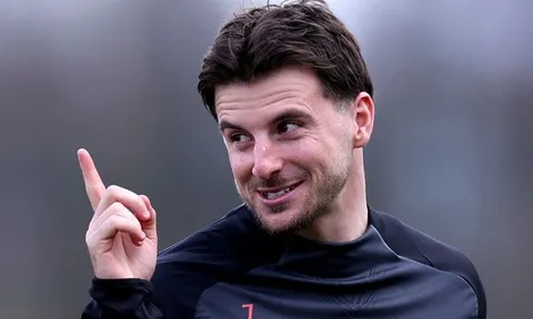 Man Utd nhận tin vui từ Mount, Mainoo và Maguire