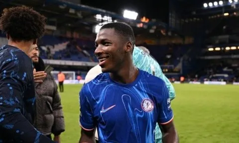 Tiền vệ Chelsea thuyết phục giới chuyên môn