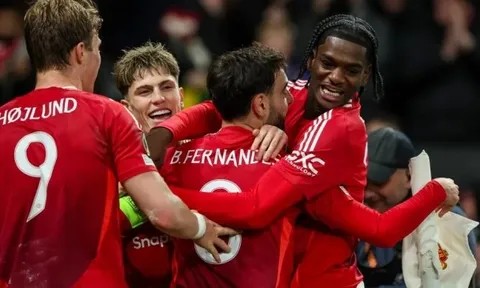 6 trận bất bại, thắng đậm Real Sociedad: Man Utd thực sự trở lại?
