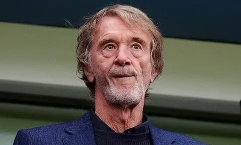 Ratcliffe chỉ trích quyết định bổ nhiệm Moyes sau thời Ferguson