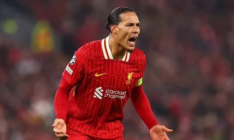 Van Dijk trấn an người hâm mộ về chuyện tương lai