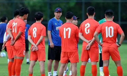 Việt Nam cần cẩn trọng với Campuchia và Lào