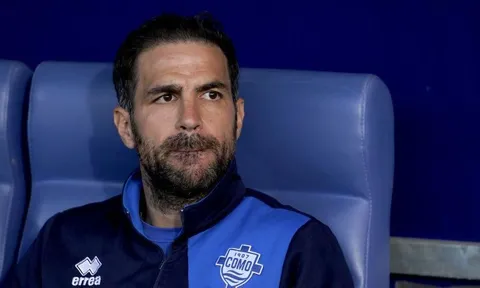 Fabregas nói gì trước tin đồn dẫn dắt AC Milan?