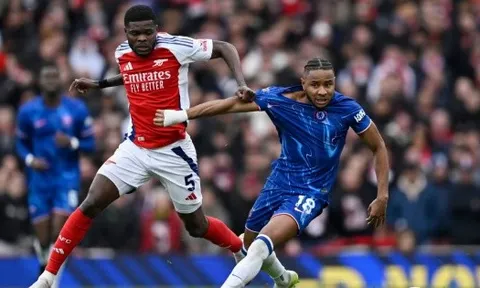 3/10 điểm - Bom tấn 52 triệu bảng của Chelsea quá tệ