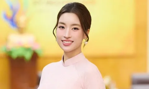 Đỗ Mỹ Linh tiết lộ đang làm việc tại tập đoàn của nhà chồng