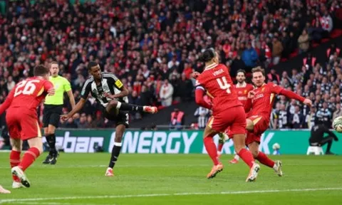 Gary Neville: "1 pha kết thúc đẳng cấp"