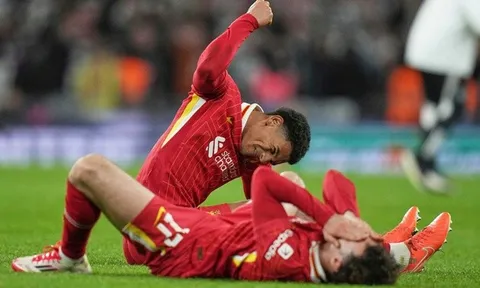 Liverpool lộ điểm yếu sau thất bại trước Newcastle
