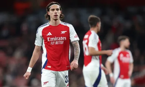 Arsenal chốt giá "khủng" bán Calafiori cho Real Madrid