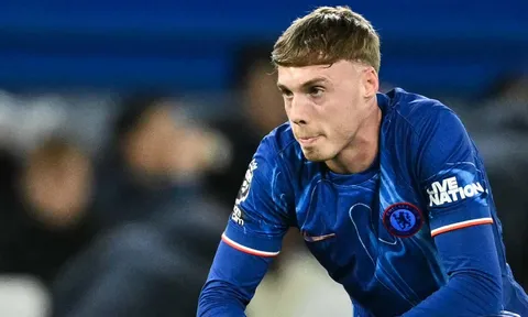 Đang sa sút, Palmer được Paul Scholes khuyên rời Chelsea