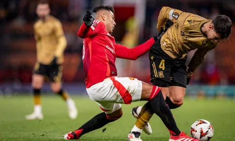 Tại sao Arsenal không nên lo lắng về màn trình diễn của Zubimendi trước MU?