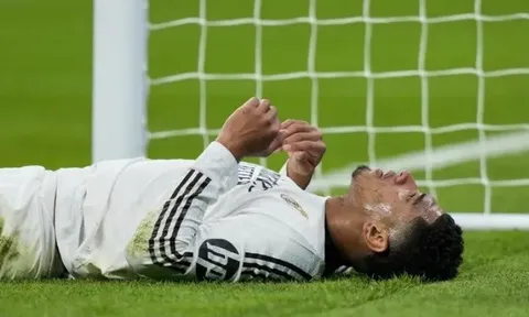 Lịch thi đấu đã "hại" Real Madrid ra sao?