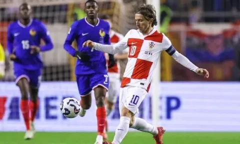 Luka Modric lấn át dàn sao Real của Pháp