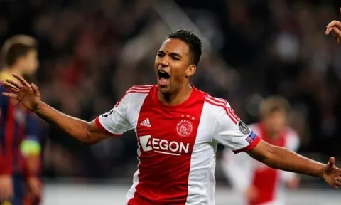 Xé lưới Barca, Real; cựu sao Ajax trở thành thợ cắt tóc