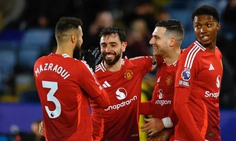 “Món quà” từ INEOS giúp M.U tránh vết xe đổ của Liverpool