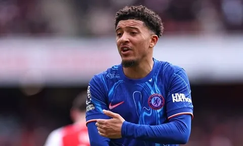 Sancho cần rời Chelsea, nhưng tương lai nào cho anh?