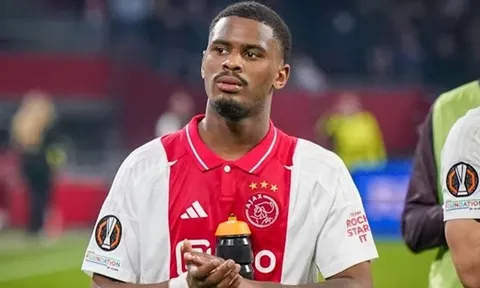 Liverpool sẵn sàng vượt các ông lớn châu Âu để mua người kế vị Robertson