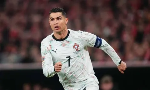 Ronaldo lên tiếng về màn ăn mừng gây tranh cãi của Hojlund