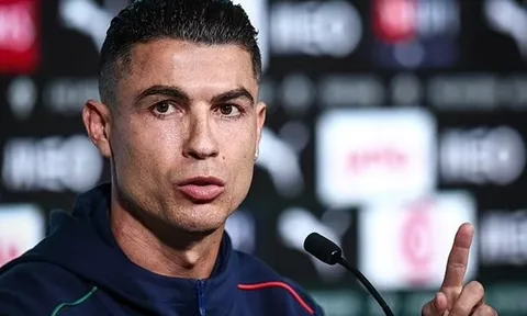 Ronaldo nổi giận với truyền thông, nói thẳng một câu dằn mặt