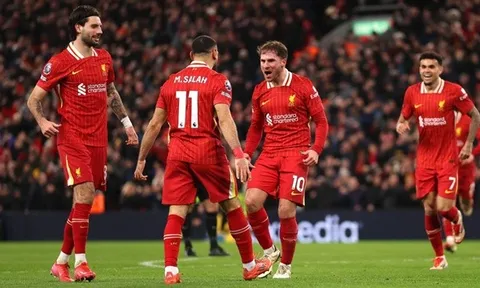 Tháng 4 quyết định số phận của Arsenal, Liverpool chạm một tay vào chức vô địch