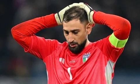 Toàn cảnh pha bóng xấu hổ của Donnarumma