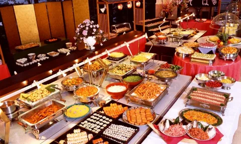 7 mẹo sau giúp bạn đi ăn buffet không bao giờ bị lỗ