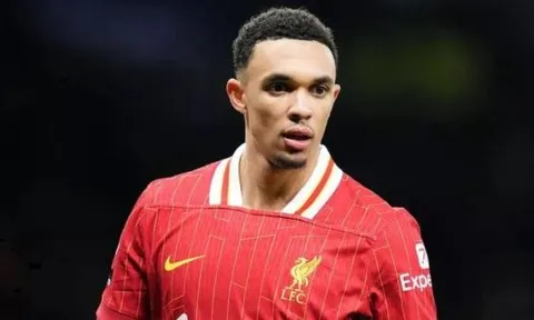 Liverpool có 11 phương án thay thế Trent Alexander-Arnold