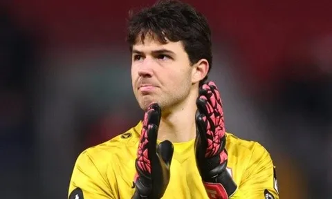 Cái tên lập tức giúp MU tống khứ Onana khỏi Old Trafford