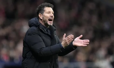 Diego Simeone thừa nhận vẫn bị Real và Barca ám ảnh