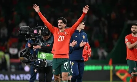 Ronaldo khuyên Trincao gia nhập MU, Amorim phải dang tay đón lấy